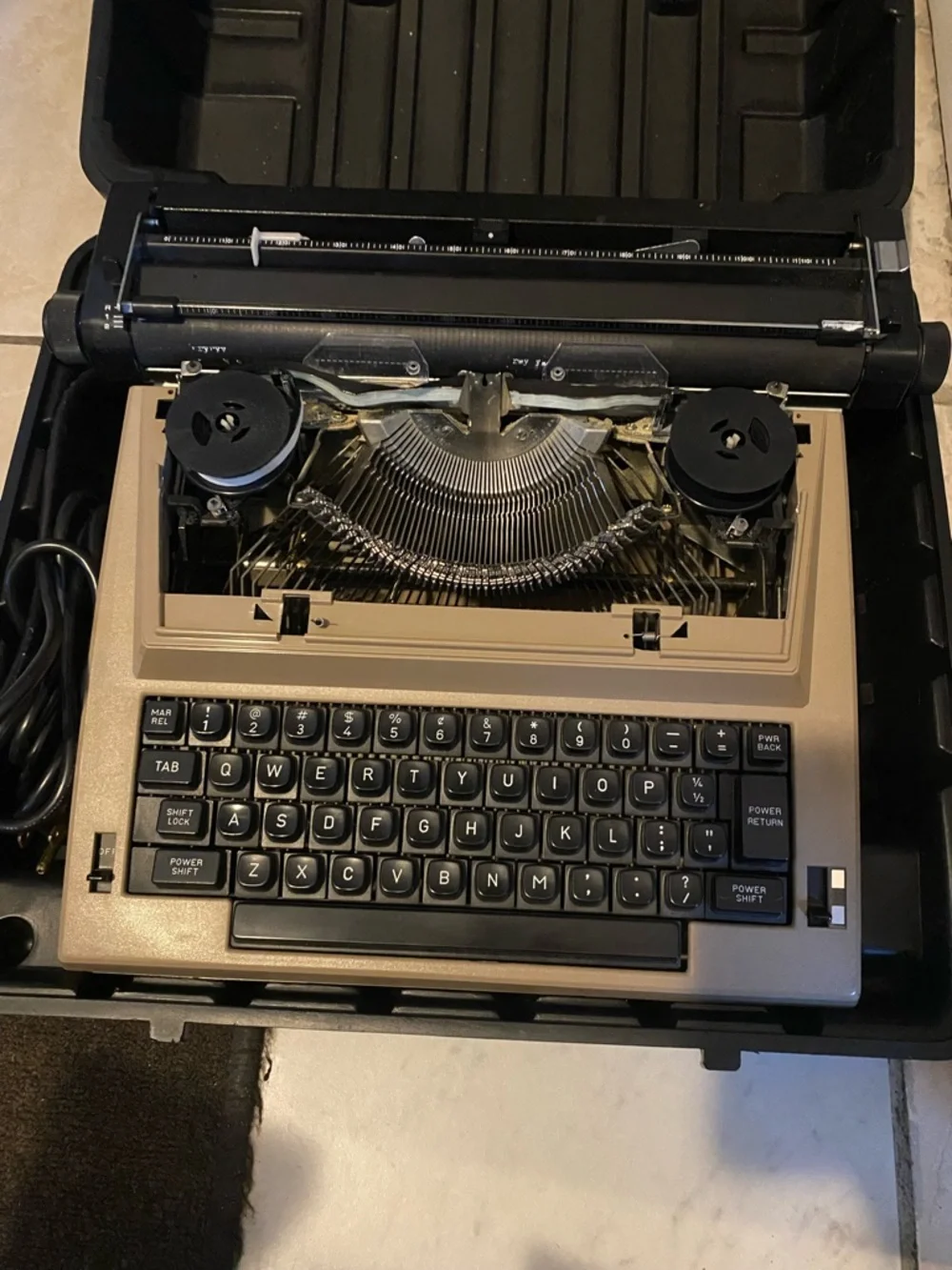 Vintage Beige Electric Typewriter in Carry Case